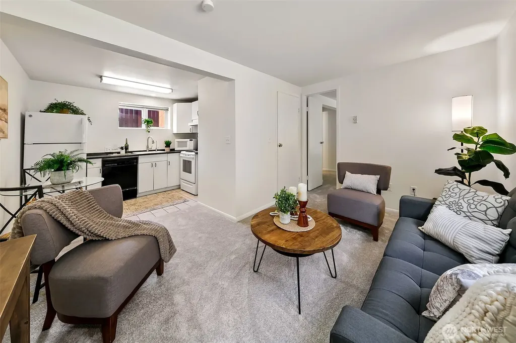 2126 N 86th Street Seattle WA 98103