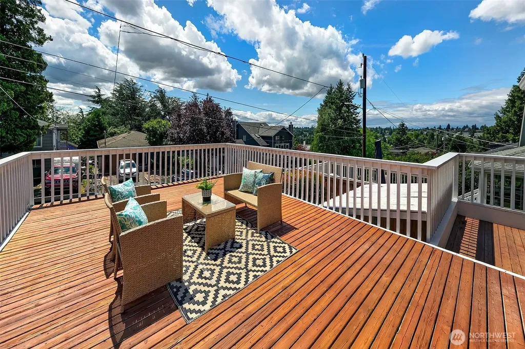 2126 N 86th Street Seattle WA 98103