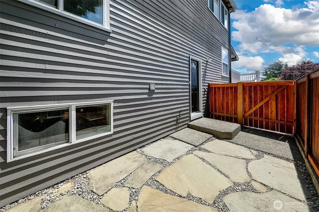 2126 N 86th Street Seattle WA 98103