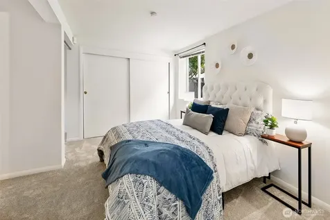 2126 N 86th Street Seattle WA 98103