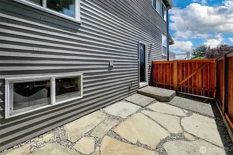 2126 N 86th Street Seattle WA 98103