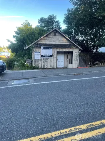 4617 Lake Washington Boulevard NE Kirkland WA 98033