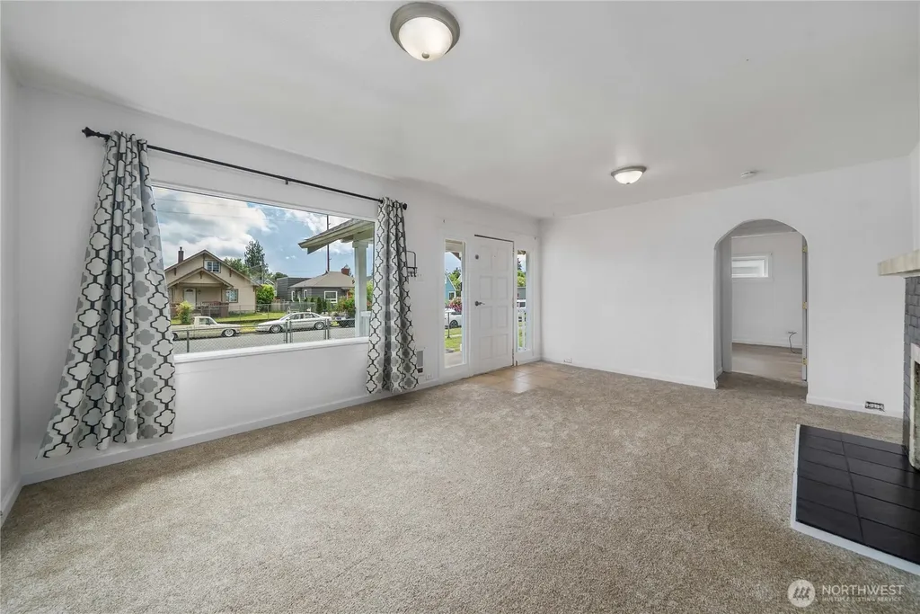 3802 Ainsworth Avenue Tacoma WA 98418