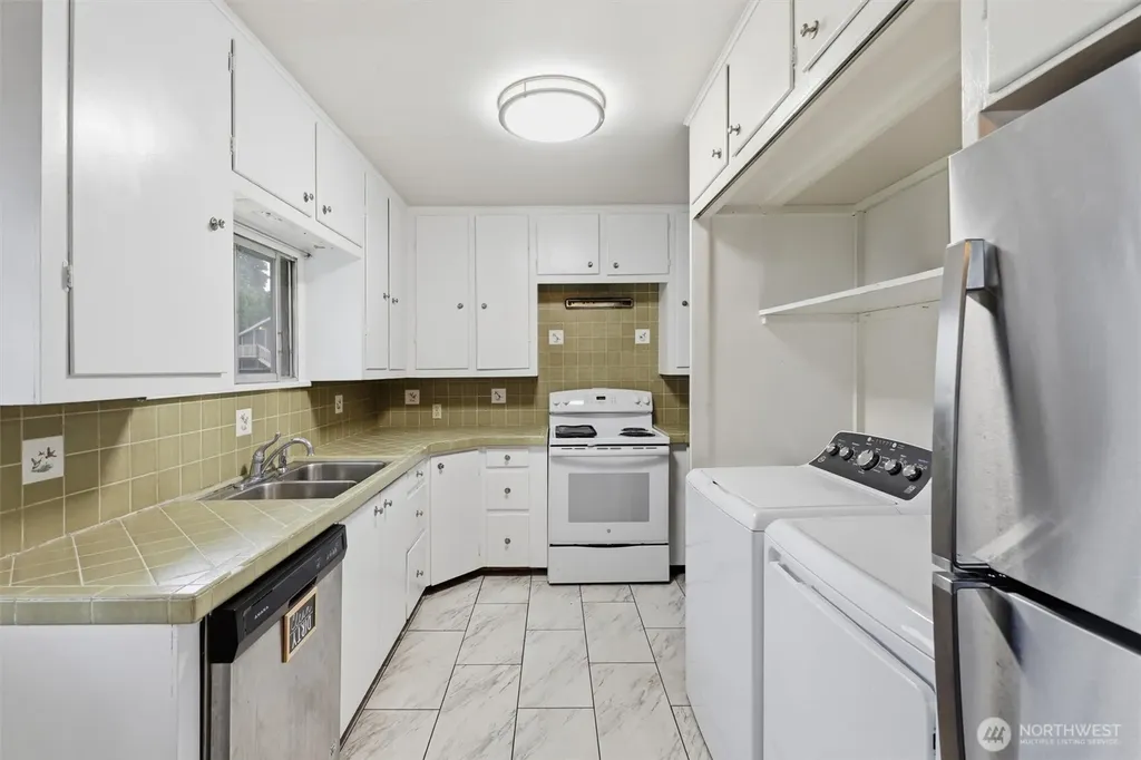 1034 Ash Avenue Marysville WA 98270