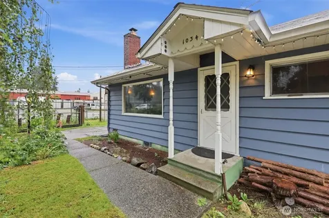 1034 Ash Avenue Marysville WA 98270
