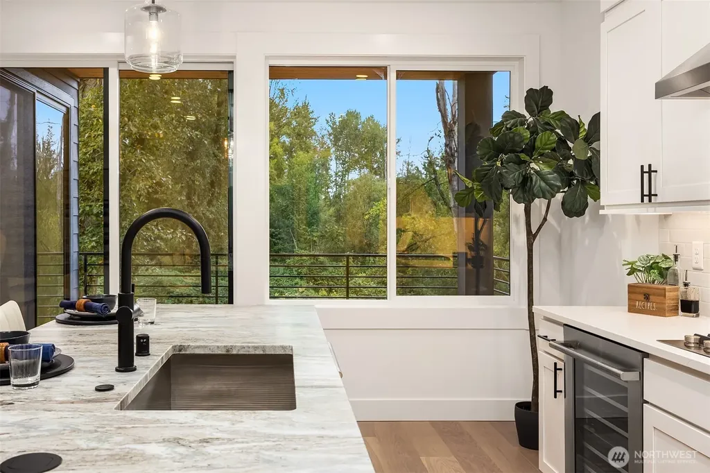 14888 NE 2nd Court Bellevue WA 98007