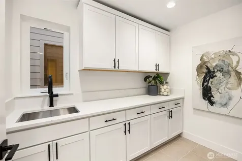 14888 NE 2nd Court Bellevue WA 98007