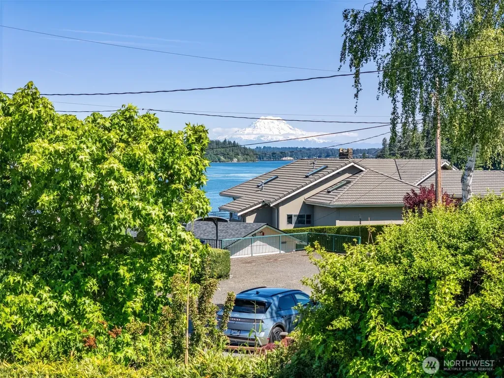 2519 Island Drive NW Olympia WA 98502