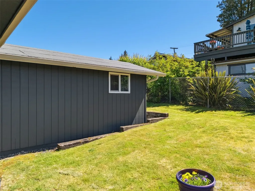 2519 Island Drive NW Olympia WA 98502