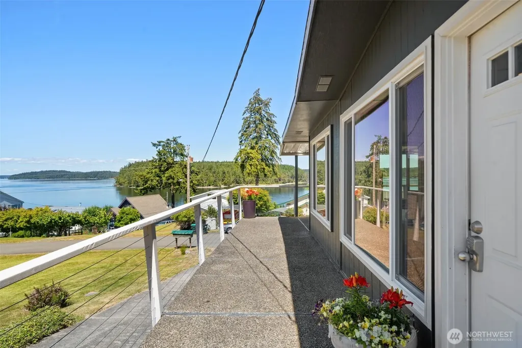 2519 Island Drive NW Olympia WA 98502