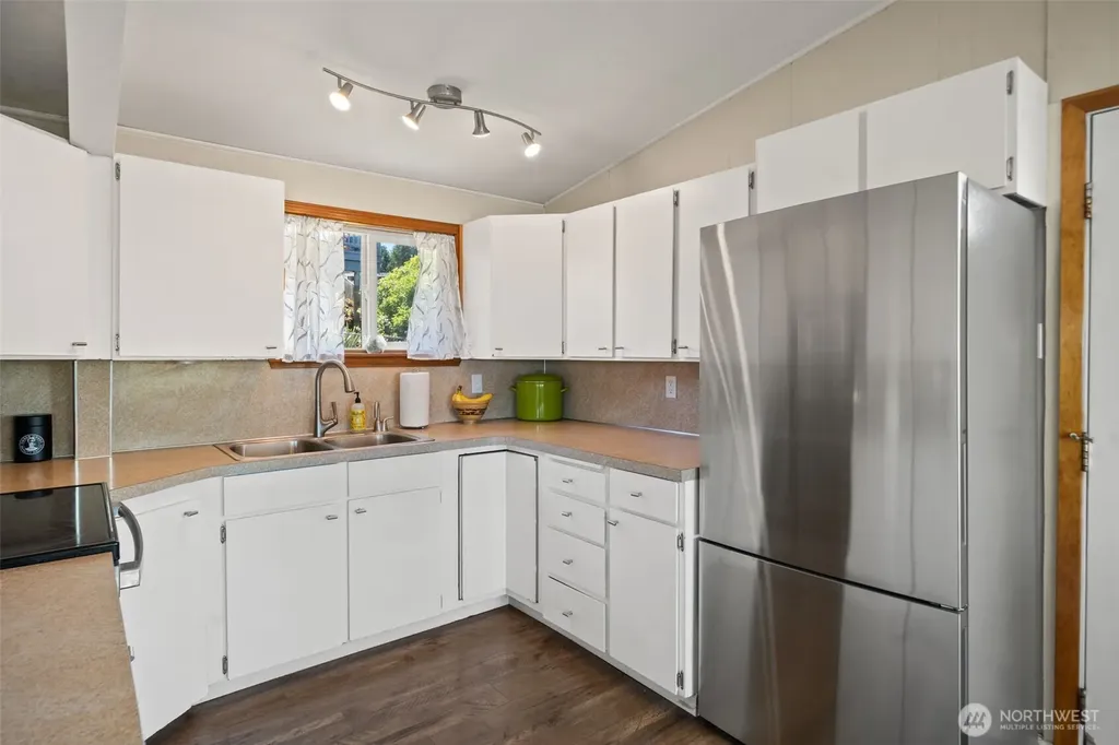 2519 Island Drive NW Olympia WA 98502
