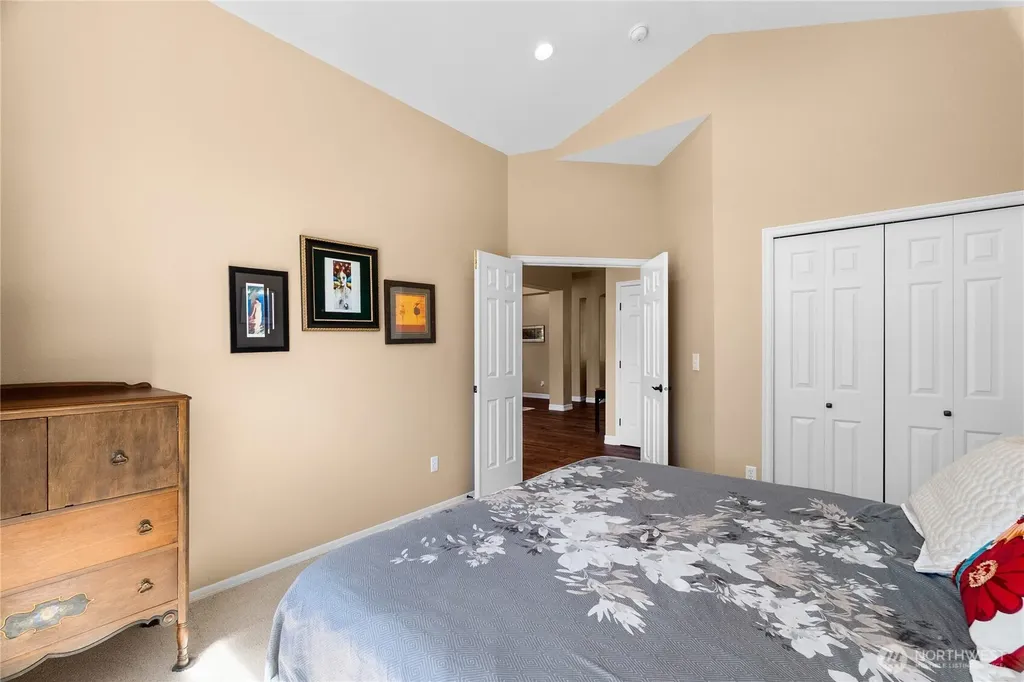 6042 Troon Lane SE Olympia WA 98501