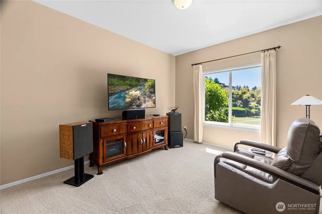 6042 Troon Lane SE Olympia WA 98501