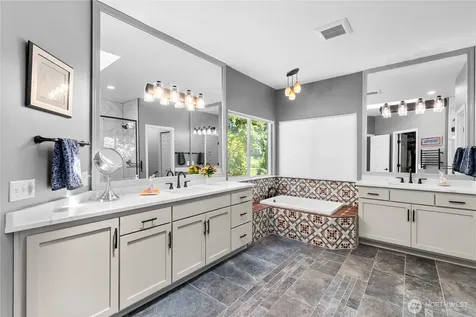 6042 Troon Lane SE Olympia WA 98501
