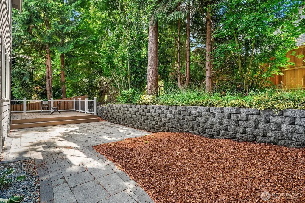 20321 128th Place NE Woodinville WA 98072