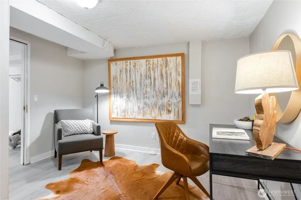 9336 35th Avenue NE Seattle WA 98115