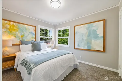 9336 35th Avenue NE Seattle WA 98115
