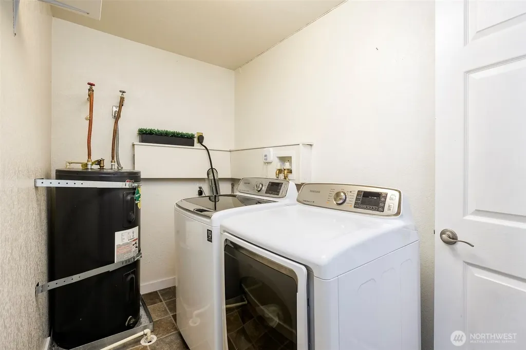 9255 Greenwood Avenue N Seattle WA 98103