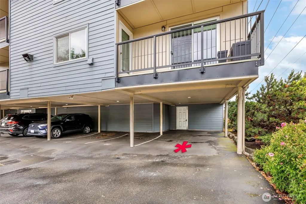 9255 Greenwood Avenue N Seattle WA 98103