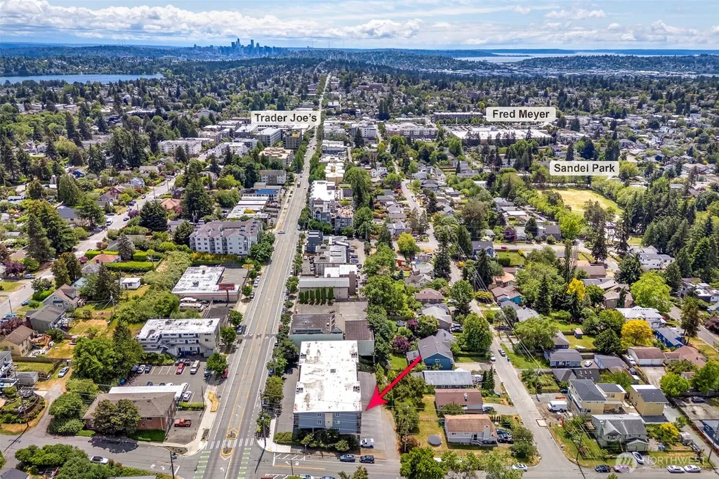 9255 Greenwood Avenue N Seattle WA 98103