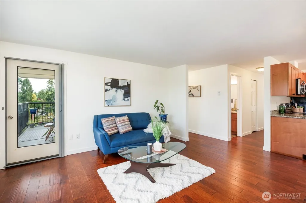 9255 Greenwood Avenue N Seattle WA 98103