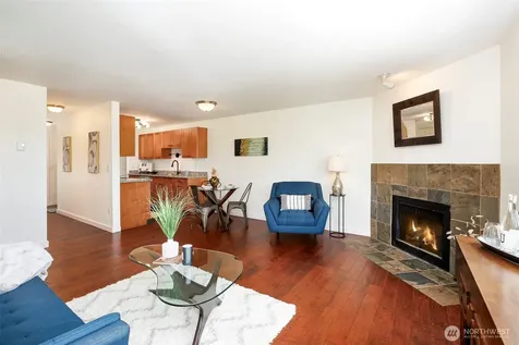 9255 Greenwood Avenue N Seattle WA 98103
