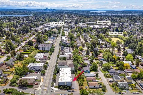 9255 Greenwood Avenue N Seattle WA 98103