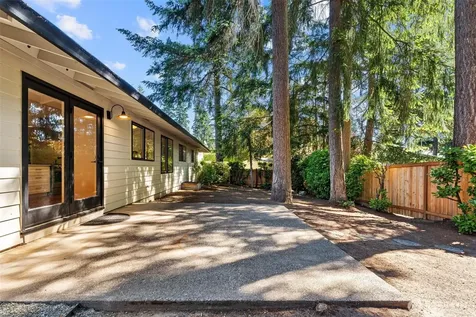11903 NE 142nd Place Kirkland WA 98034