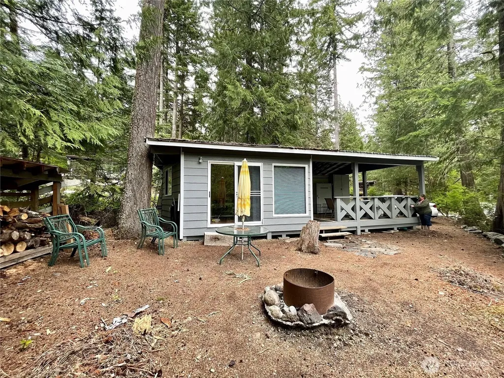 44813 Kla-ha-nei Trail Concrete WA 98237
