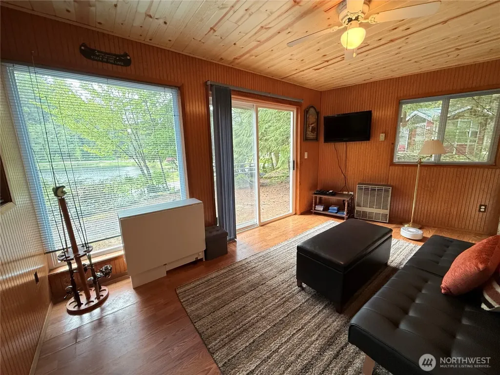 44813 Kla-ha-nei Trail Concrete WA 98237