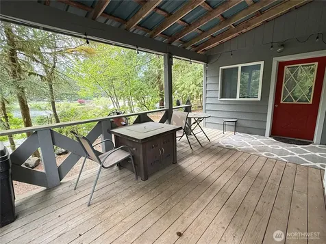 44813 Kla-ha-nei Trail Concrete WA 98237