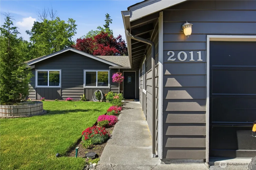 2011 S 292nd Street Federal Way WA 98003