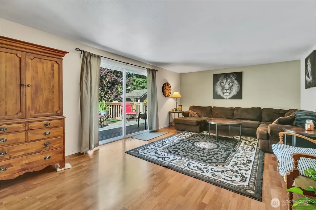 2011 S 292nd Street Federal Way WA 98003