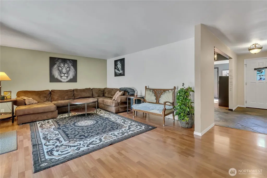 2011 S 292nd Street Federal Way WA 98003