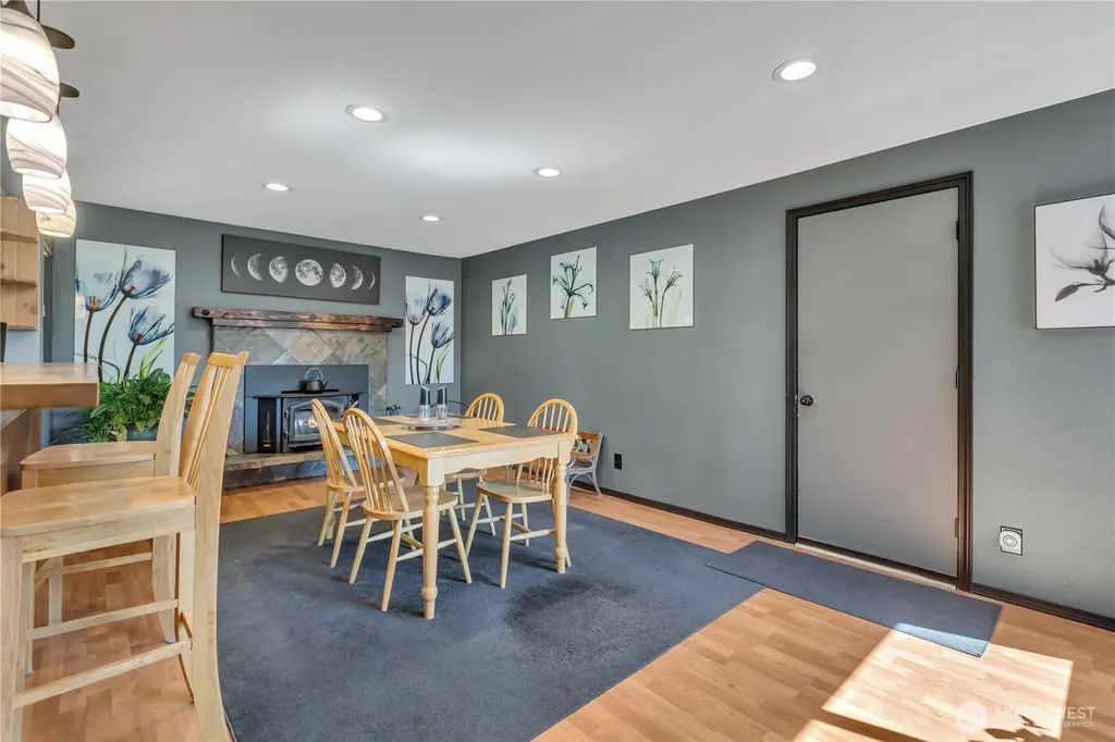 2011 S 292nd Street Federal Way WA 98003