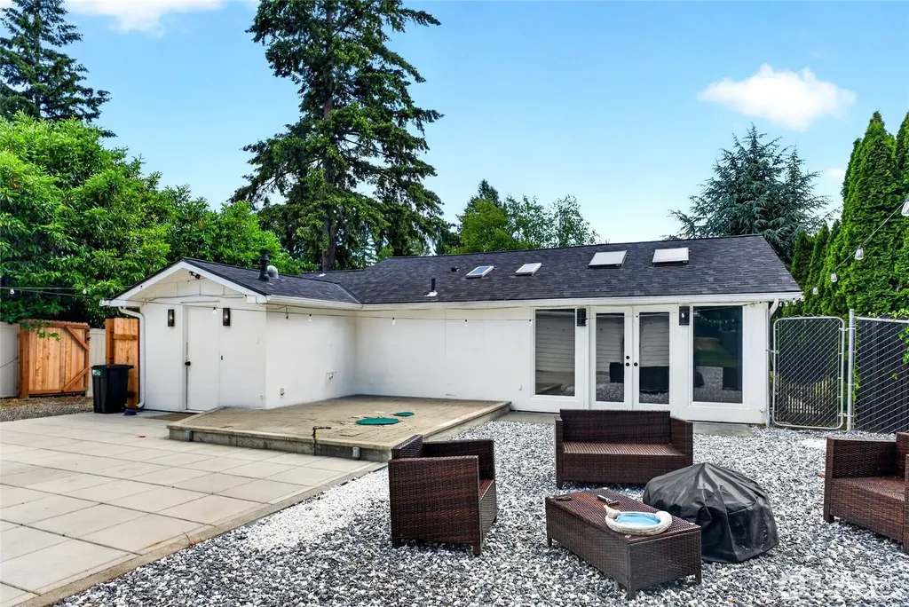 1420 S 359th Street Federal Way WA 98003