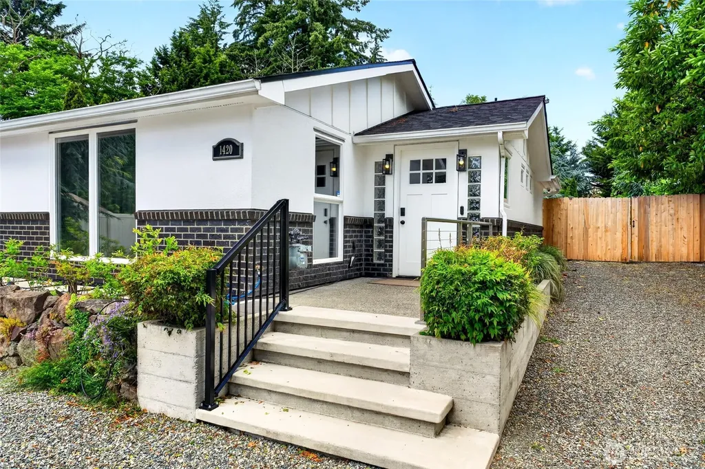 1420 S 359th Street Federal Way WA 98003