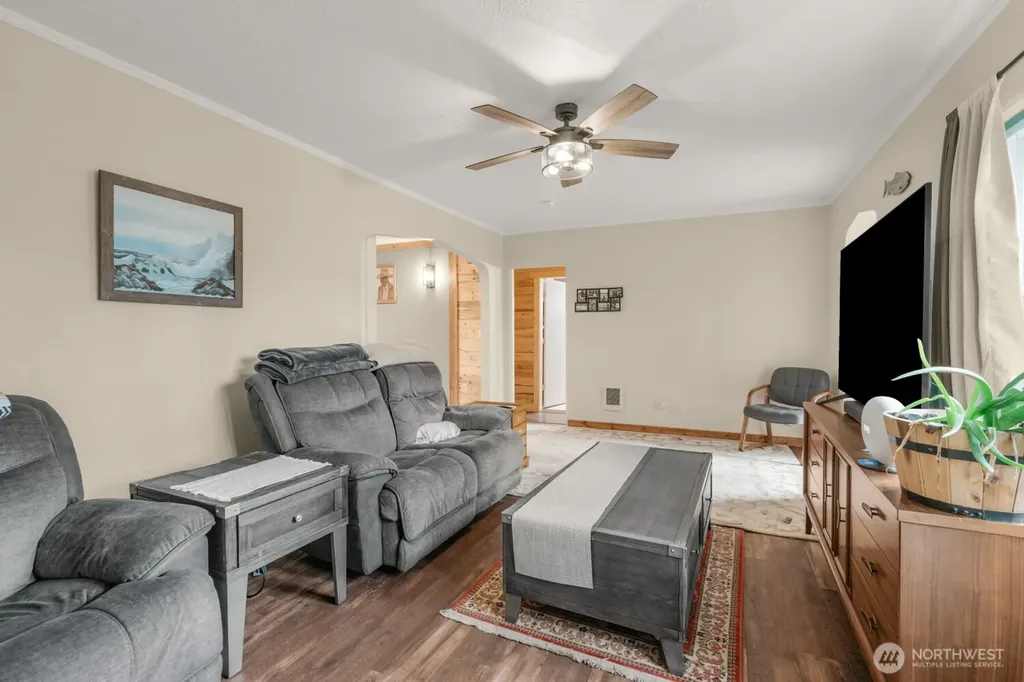 1804 E Terrace Way Kelso WA 98626