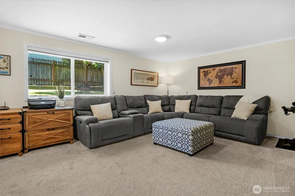 13816 Silver Firs Dr Drive Everett WA 98208