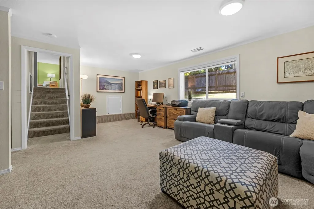13816 Silver Firs Dr Drive Everett WA 98208