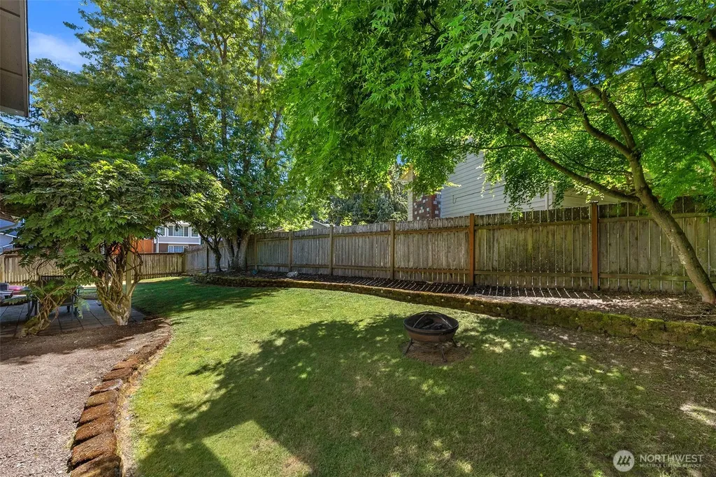 13816 Silver Firs Dr Drive Everett WA 98208