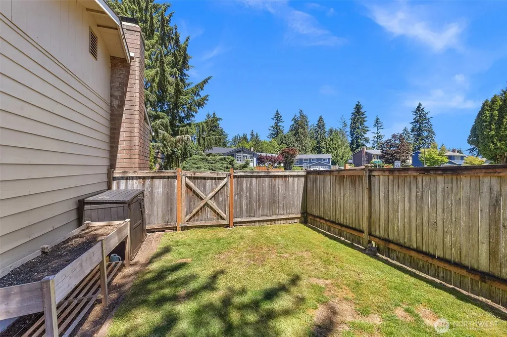 13816 Silver Firs Dr Drive Everett WA 98208