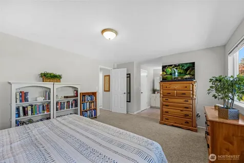 13816 Silver Firs Dr Drive Everett WA 98208