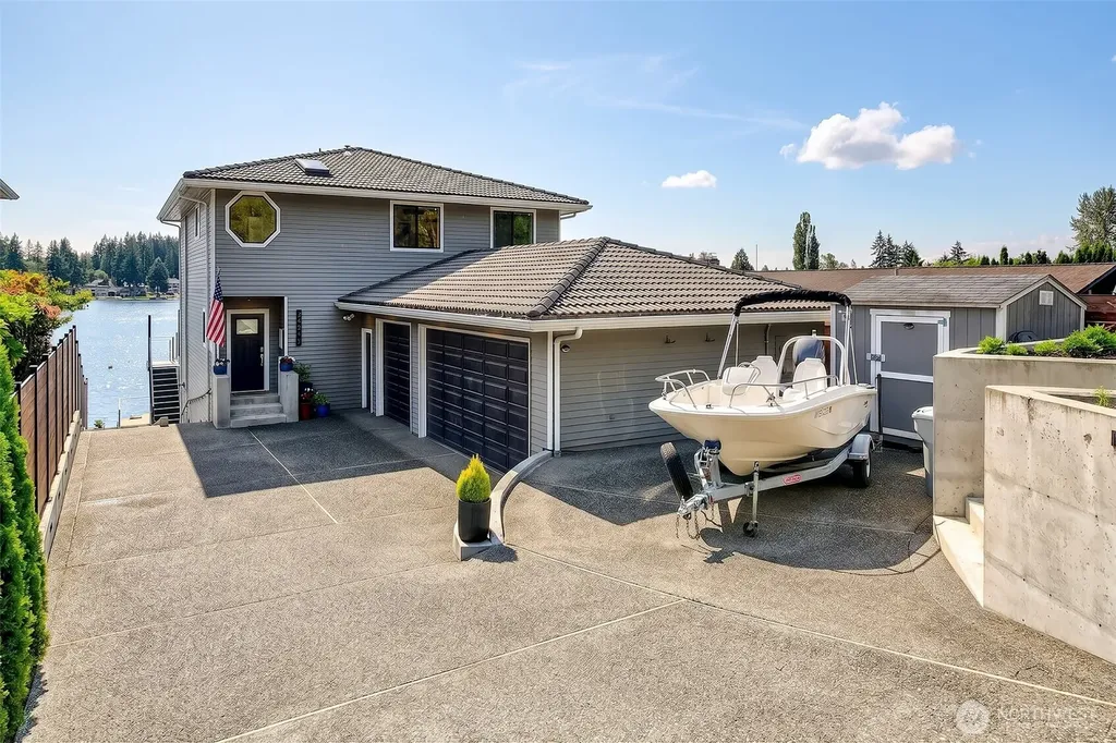26918 140th Avenue SE Kent WA 98042