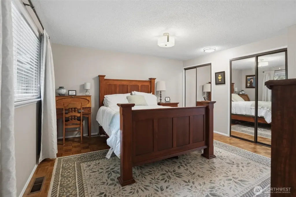 18027 10th Place NE Poulsbo WA 98370