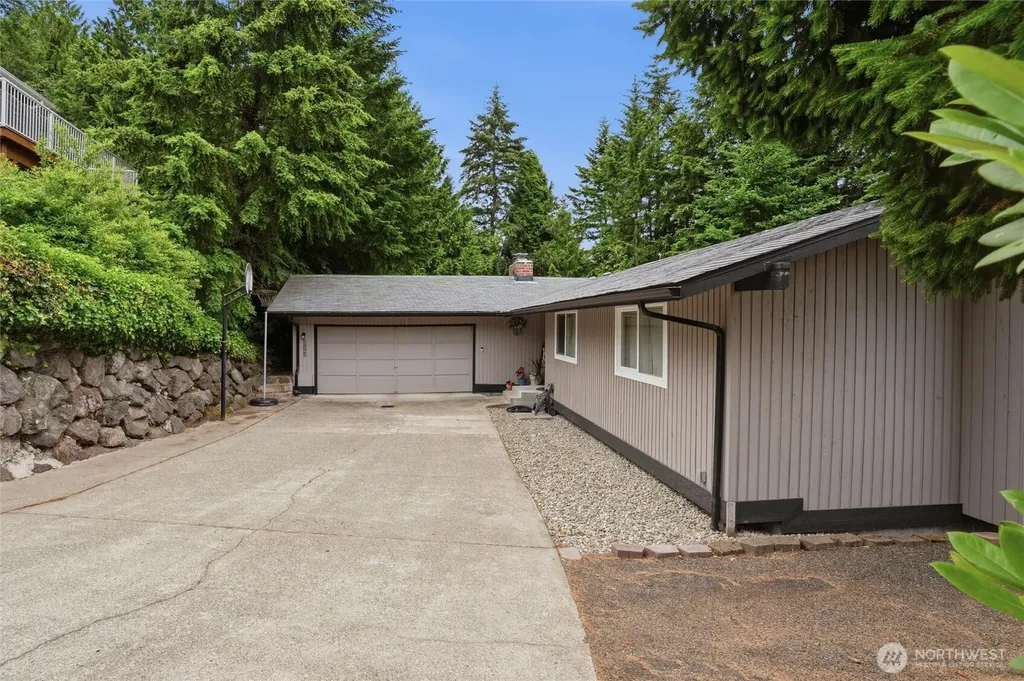 18027 10th Place NE Poulsbo WA 98370