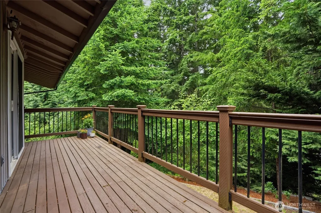 18027 10th Place NE Poulsbo WA 98370