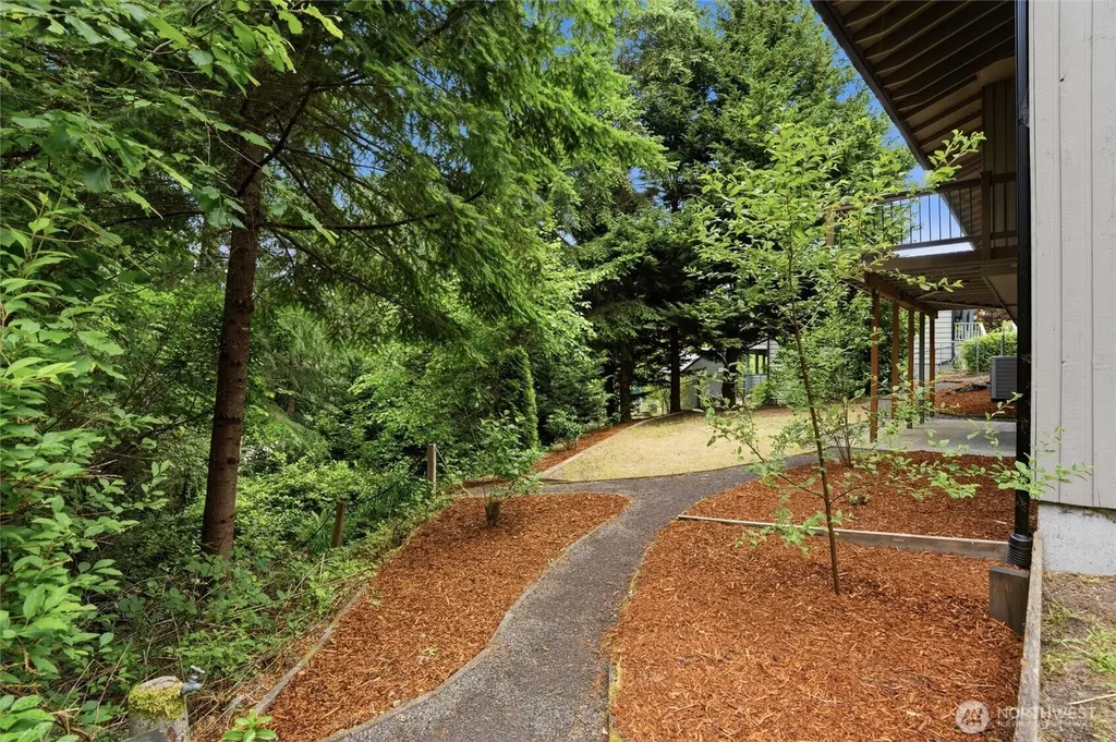 18027 10th Place NE Poulsbo WA 98370