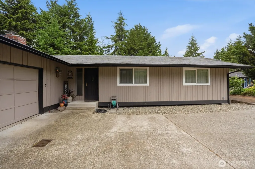 18027 10th Place NE Poulsbo WA 98370