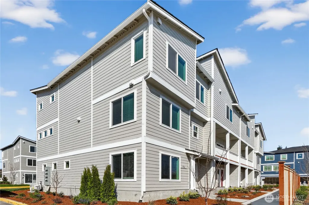 9811 31st Avenue SE Everett WA 98208